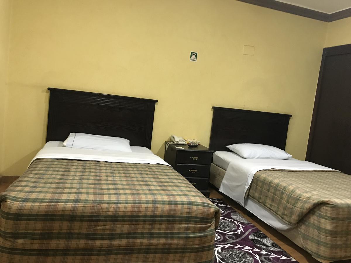 Al Musafer Hotel Riyadh Bagian luar foto