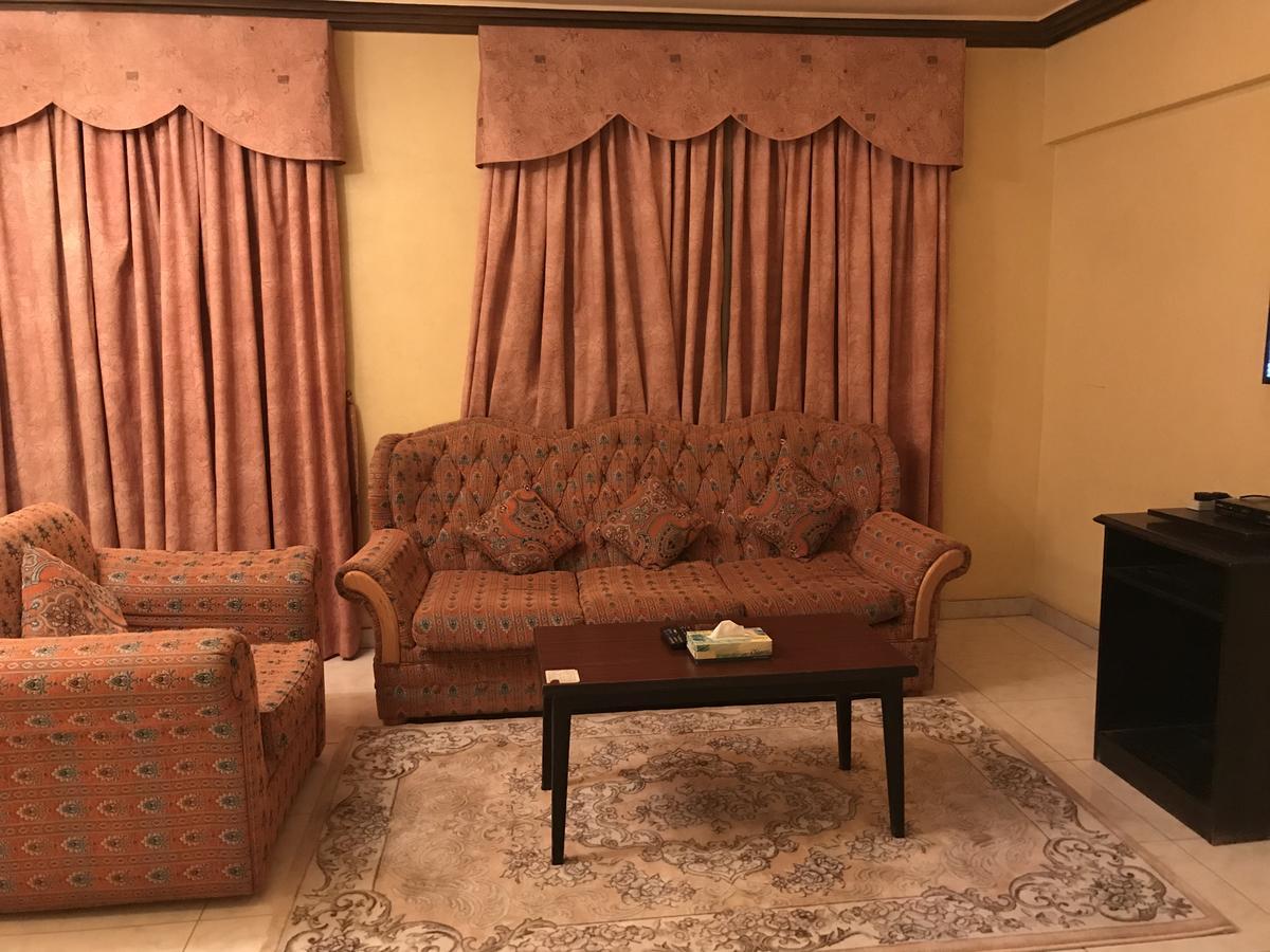 Al Musafer Hotel Riyadh Bagian luar foto